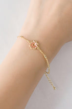 Load image into Gallery viewer, Flower Chain Bracelet
